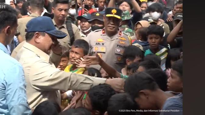 Ini yang Langsung Dilakukan Prabowo Saat Kembali ke Aceh Tamiang