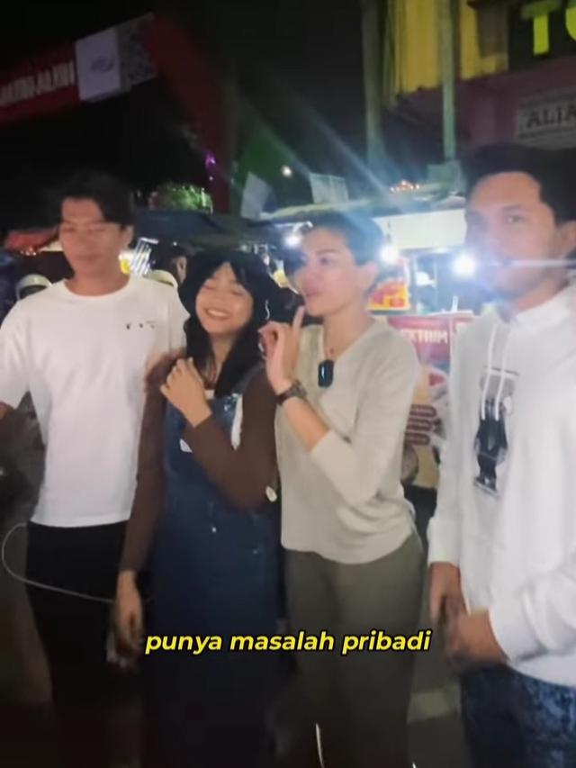 Keakraban Nikita Mirzani dan Fuji (Foto: instagram opra.entertainment)