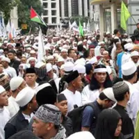 'Penampakan' Wiro Sableng di Aksi Damai 212. foto: twitter (@sahal_AS)