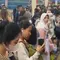 Cerita Penumpang KRL Tertahan Nyaris 1 Jam Gara-Gara Tawuran Manggarai