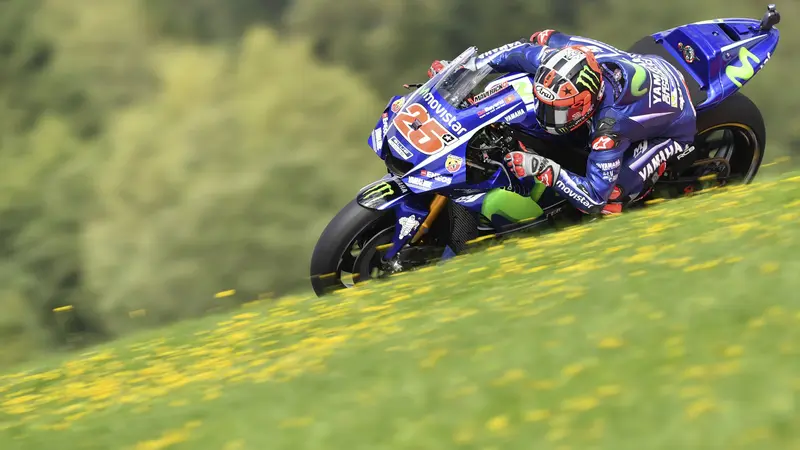 Maverick Vinales menempati peringkat tiga klasemen sementara MotoGP. (AP/Kerstin Joensson)