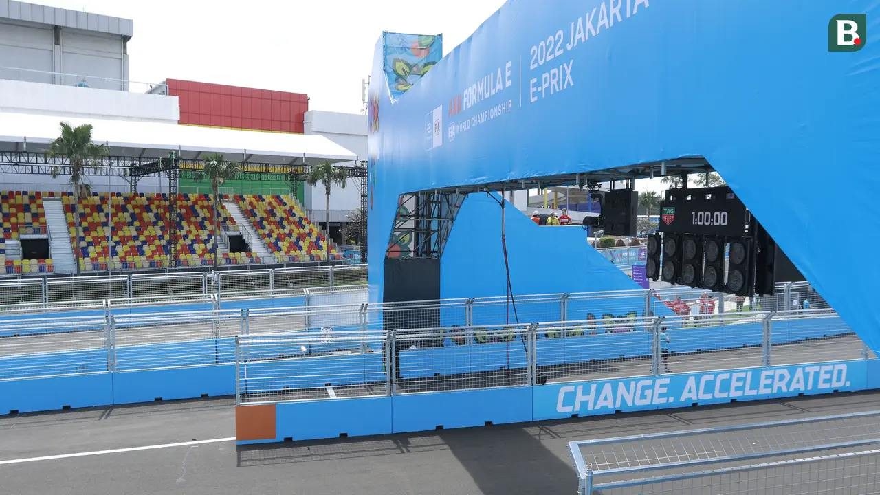 Suasana Sirkuit Formula E Jakarta Jelang Balapan