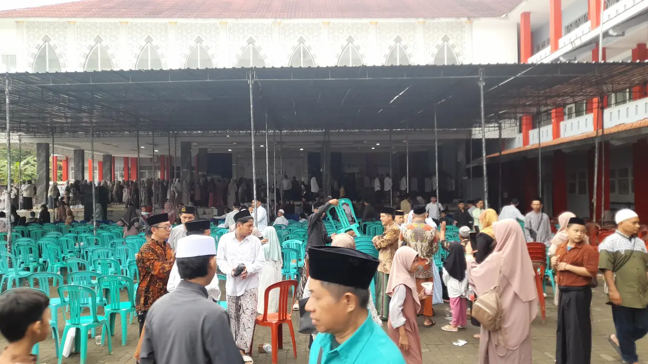 Santri.