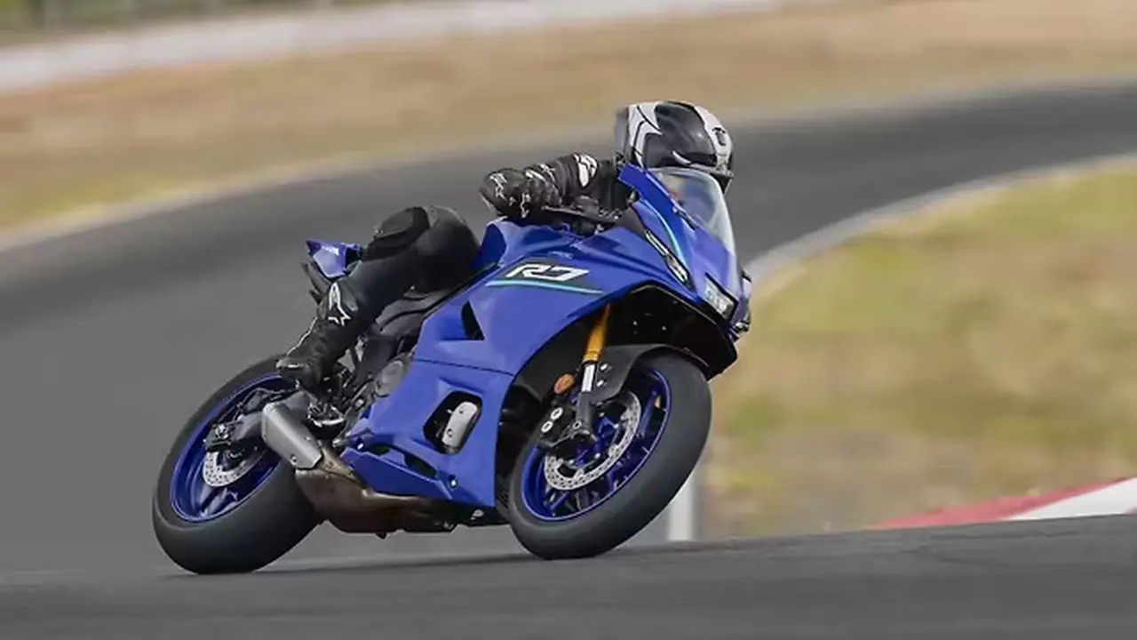 Yamaha R7 2026