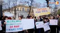 [VIDEO] Demo Pro Vs Anti Rusia di Ukraina Bentrok