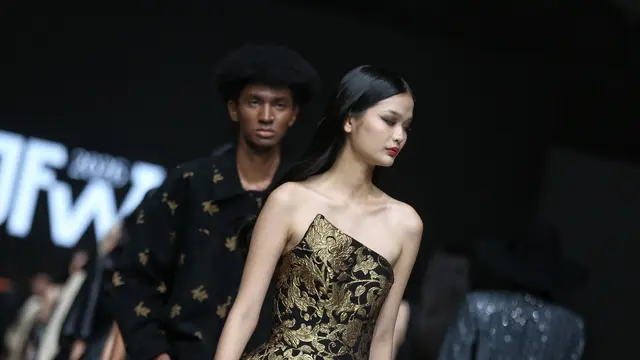 Jakarta Fashion Week 2026 Resmi Dibuka dengan Deretan Koleksi Kolaborasi Lintas Bidang