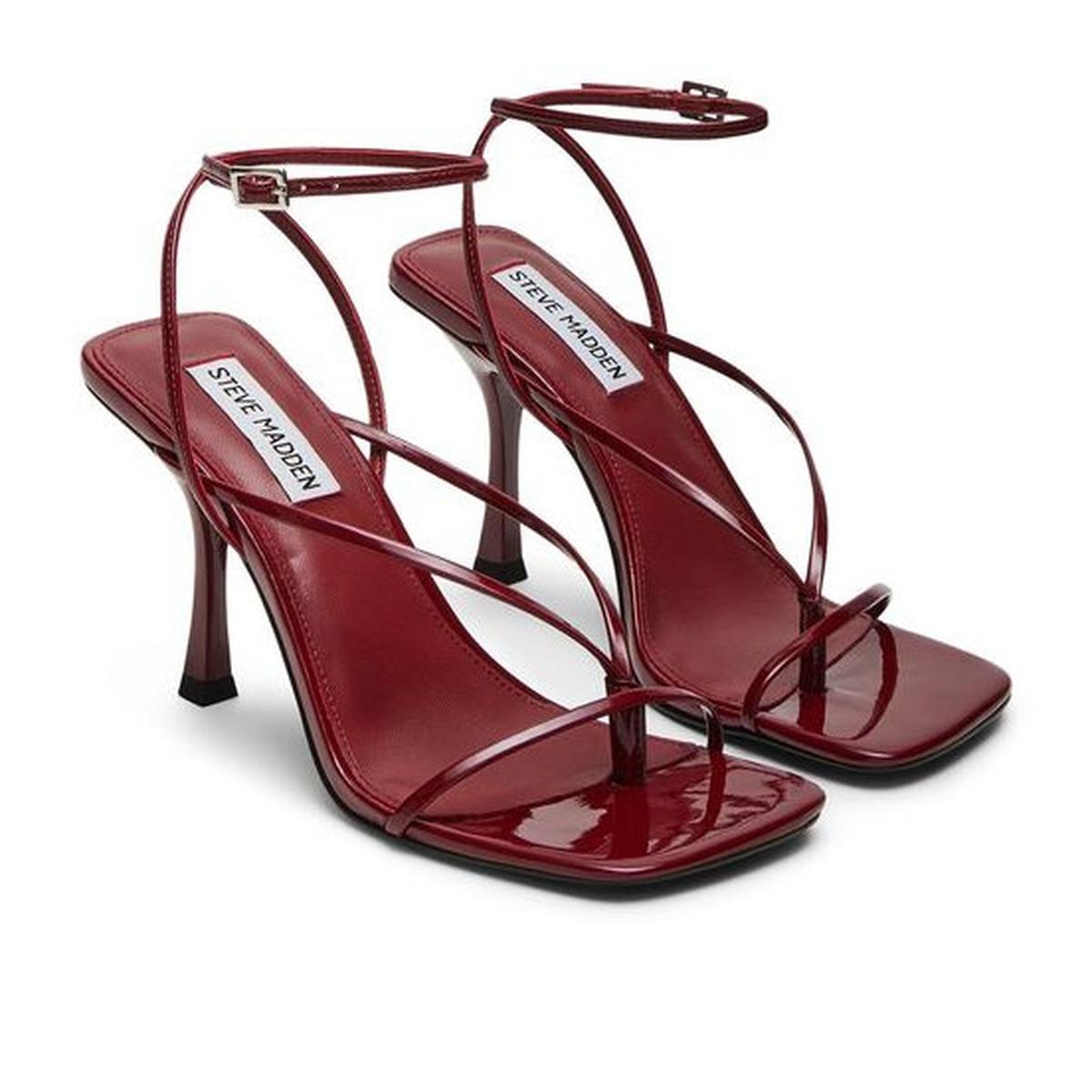 Ilustrasi Sandal High Heels (©Pinterest)