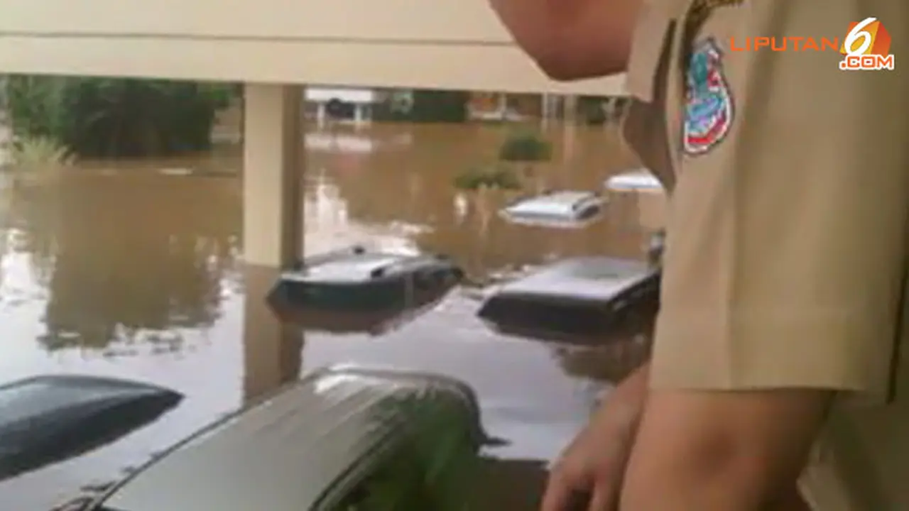 banjir--manado-1-140115b.jpg