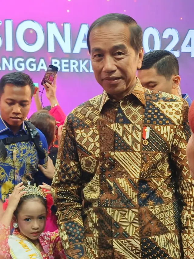 Model cilik Aleeya diajak selfie Presiden Joko Widodo