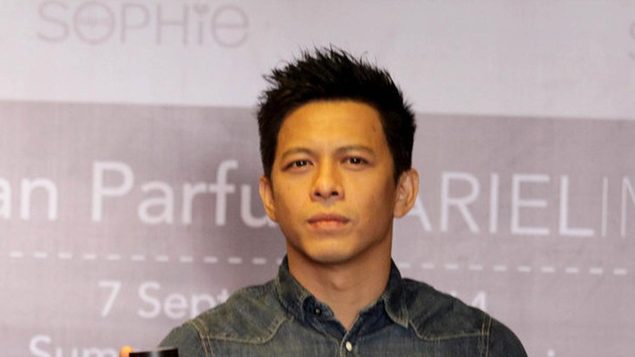 ariel noah loncing parfum ariel impuls sophie paris di mall bekasi