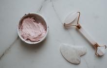 Apakah Penyebab Leher Hitam? Dapatkah Diatasi dengan Menggunakan Skincare?