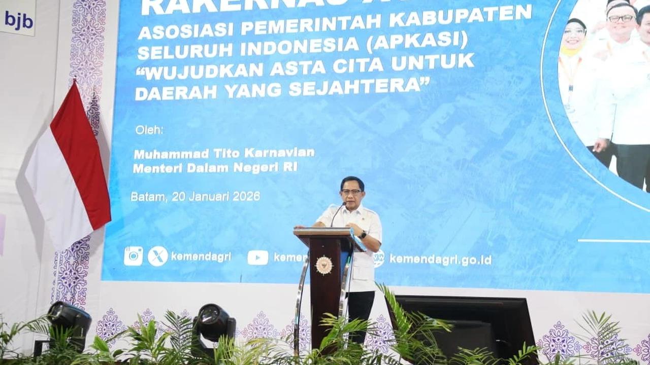 Mendagri Tito Karnavian Tutup Rakernas XVII APKASI