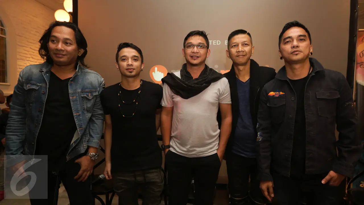Grup Band Ungu 