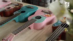 Lukisan pada ukulele mencerminkan kepribadian dari sang pemilik.