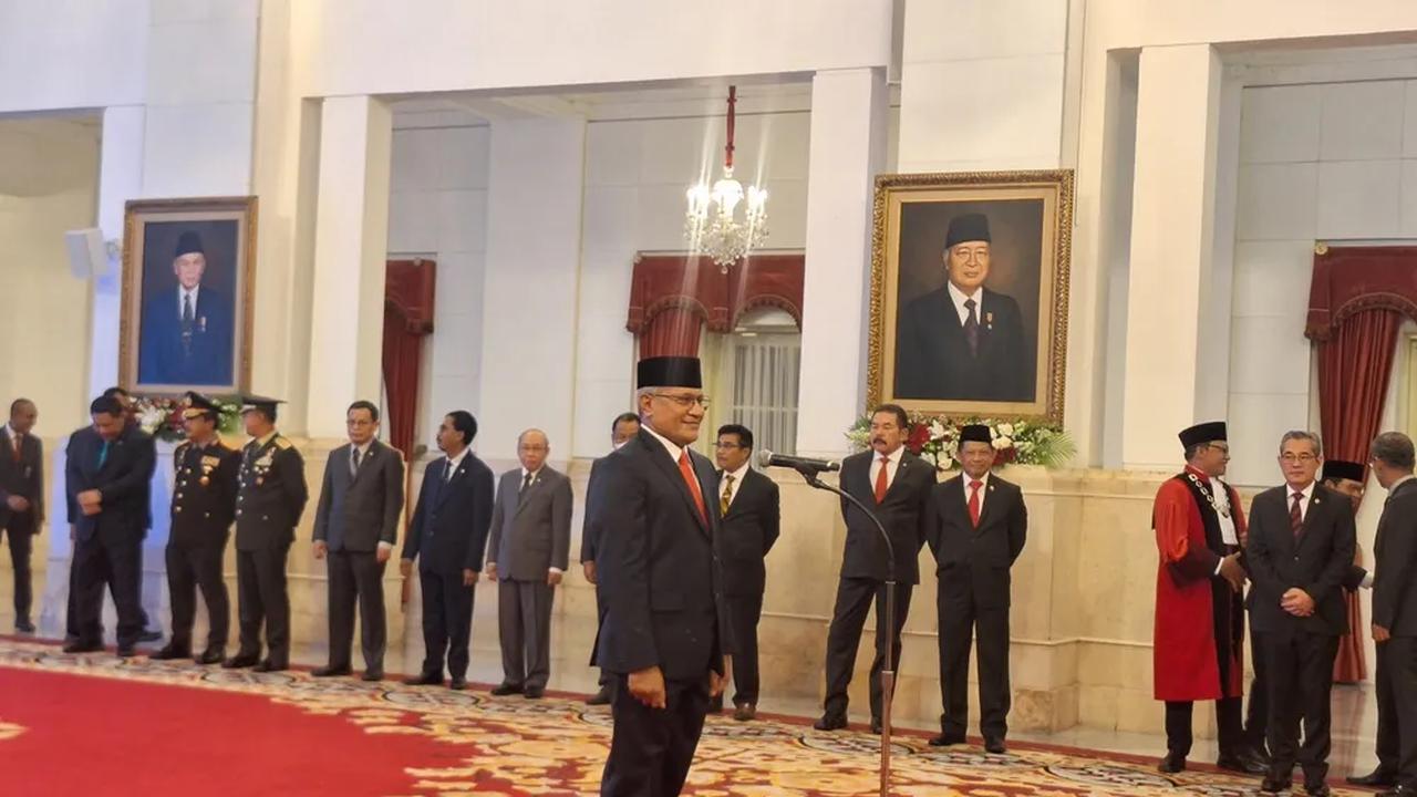 Sebelum menjabat Kepala BNN, Marthinus Hukom malang melintang sebagai polisi bertugas memburu teroris.<br>