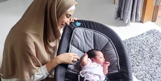 Untuk Ramadan tahun ini, Shireen Sungkar belum bisa menjalankan ibadah puasa. Seperti diketahui, istri Teuku Wisnu itu baru saja melahirkan anak ketiganya pada 17 April 2018 silam. (Instagram/shireensungkar)