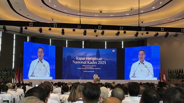 Ketua Umum Kadin Indonesia Anindya Novyan Bakrie saat Rapat Pimpinan Kadin, Senin (1/12/2025). (Foto: Liputan6.com/Tira Santia)