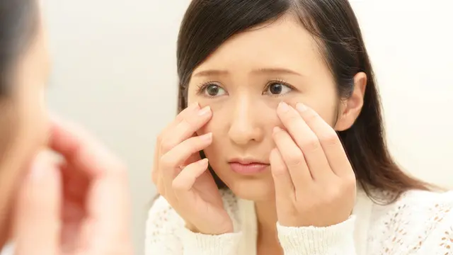 Sering Cuci Muka Dengan Air Hangat Bikin Cepat Tua (Liza54500/Shutterstock)