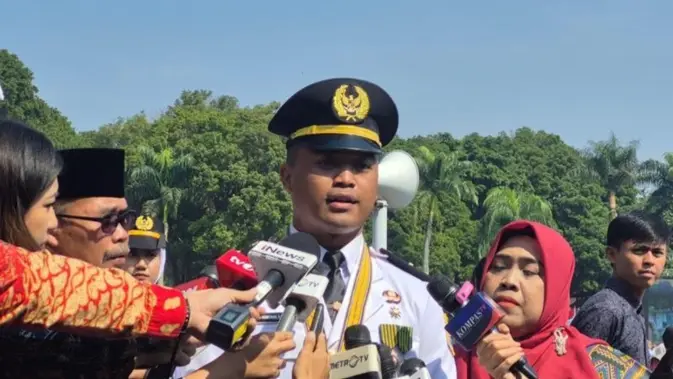 Sosok Aji Bayu, Anak Buruh Bangunan NTT Lulusan Terbaik IPDN