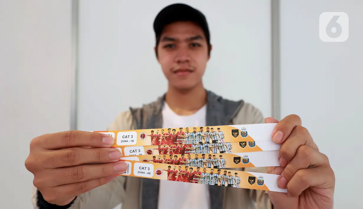 Ternyata untuk penukaran tiket ini masih bisa dilakukan pada hari pertandingan. (Bola.com/M Iqbal Ichsan)