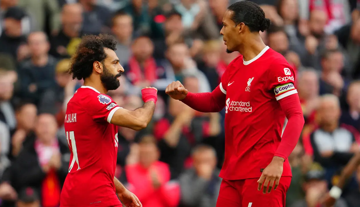 Hebatnya lagi, Salah sudah melakukan itu sebanyak dua kali setelah kali pertama pada Agustus sampai Desember 2021 di 15 pertandingan berturut-turut. (AP Photo/Jon Super)