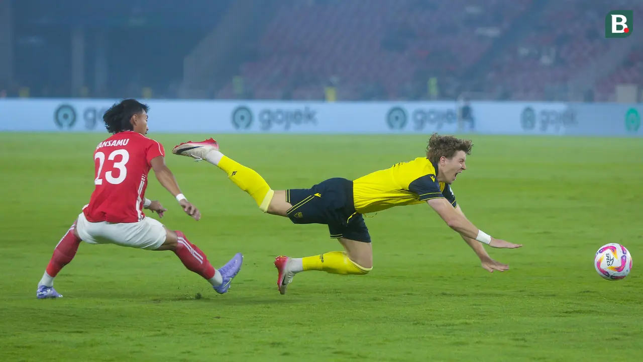 Foto: Parade Aksi Berkelas Ole Romeny yang Membuat Bek Liga Indonesia All Star Kerepotan
