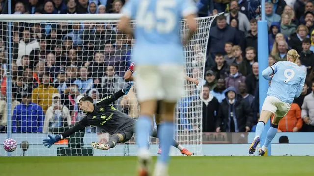 Foto: Erling Haaland Ngamuk, Manchester City Permalukan MU di Liga Inggris