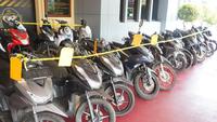 Polisi menyita 43 sepeda motor hasil curian dari jaringan curanmor Jakarta-Jambi. (Foto: Istimewa).