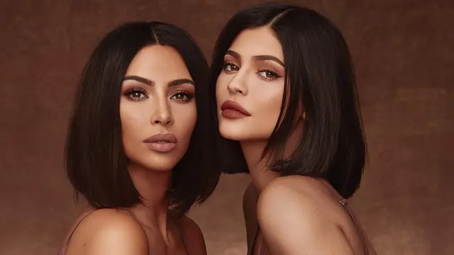Kim Kardashian dan Kylie Jenner