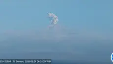 Gunung Semeru Erupsi Pagi Ini, Kolom Abu Capai 600 Meter