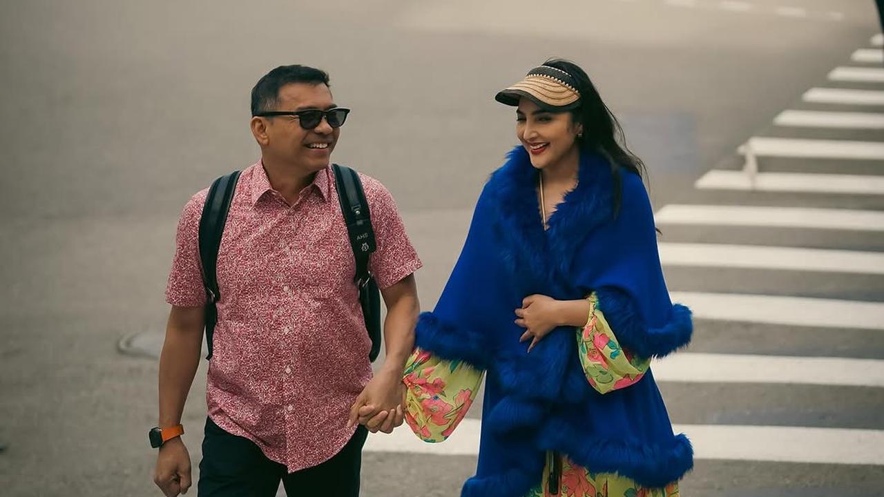 5 Potret Mesra Ashanty dan Anang Hermansyah Liburan di Monaco, Tampil Serasi