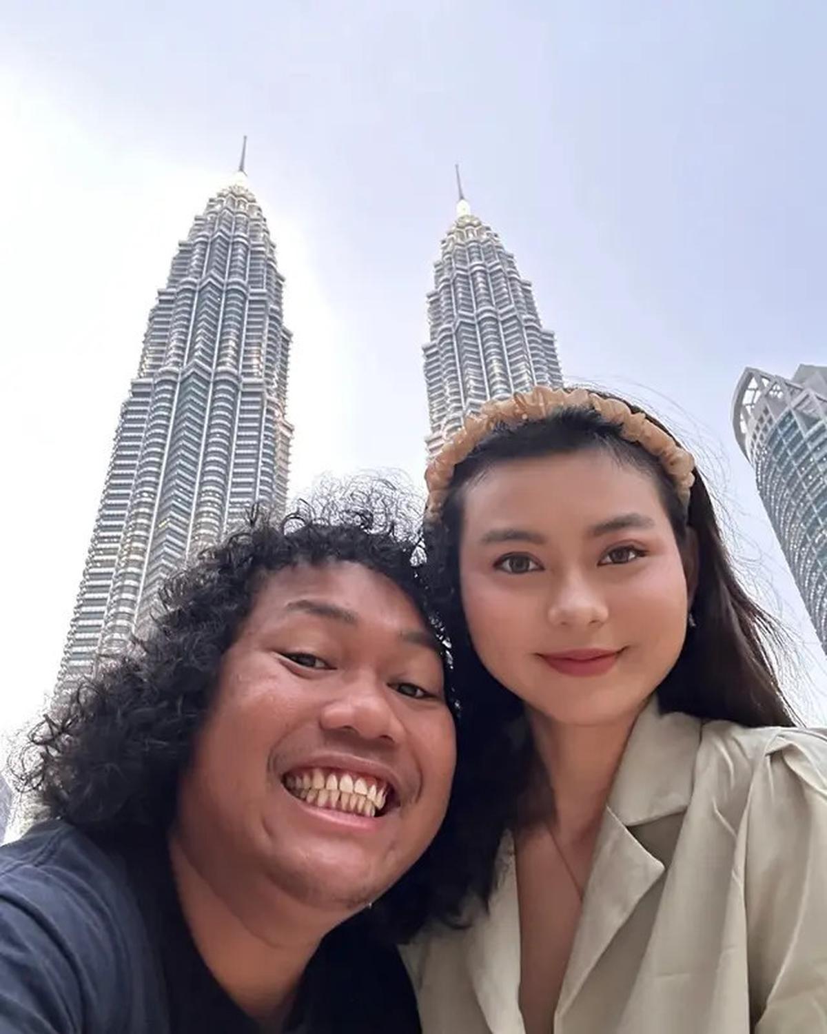 Batal Nyalon di Pilkada, Ini 7 Momen Marshel Widianto Liburan Bareng Istri