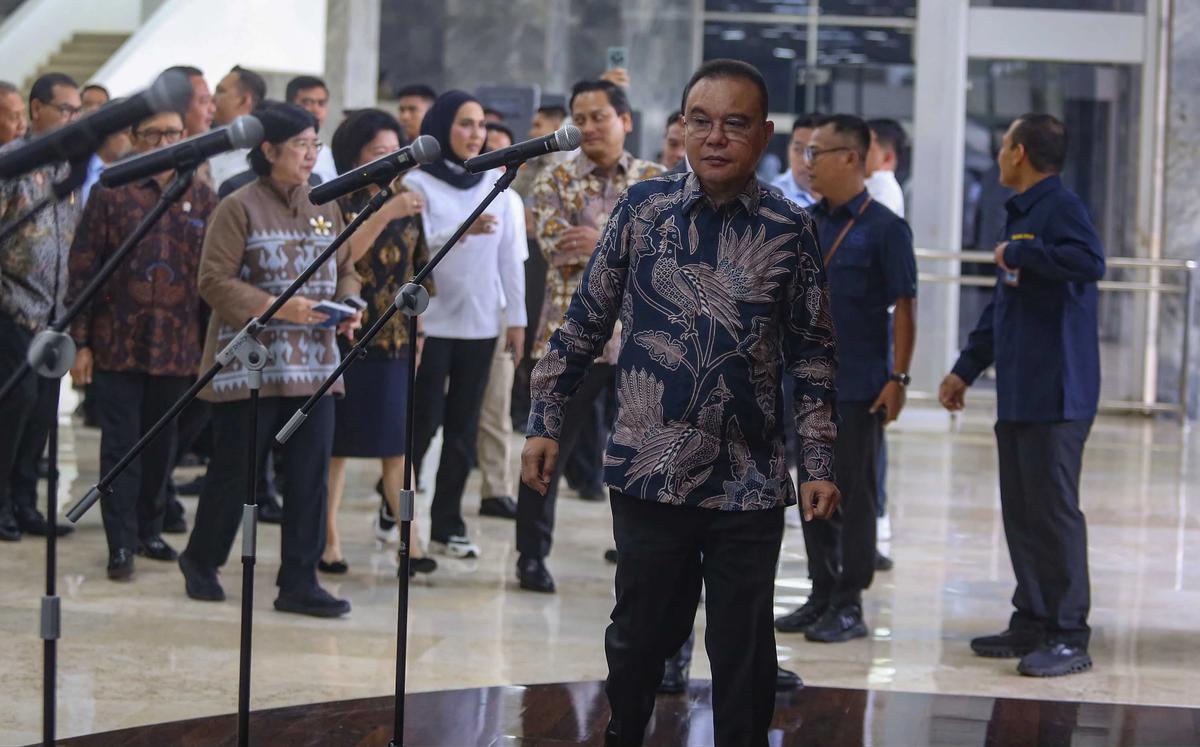 FOTO: DPR Bahas Mitigasi Ekonomi Bersama Pemerintah