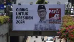 Baliho Plt Ketua Umum Partai Solidaritas Indonesia Giring Ganesha bertuliskan "Giring Untuk Presiden 2024" terpampang di Jalan Arteri Pondok Indah, Jakarta, Kamis (27/8/2020). Giring menyatakan siap bertarung dalam pemilihan presiden (pilpres) 2024. (Liputan6.com/Johan Tallo)