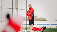 Nova Arianto memimpin sesi pemusatan latihan Timnas Indonesia U-17 di Dubai, Uni Emirat Arab. Skuad Garuda Muda disiapkan untuk berlaga di Piala Dunia U-17 2025. (Dok. PSSI)