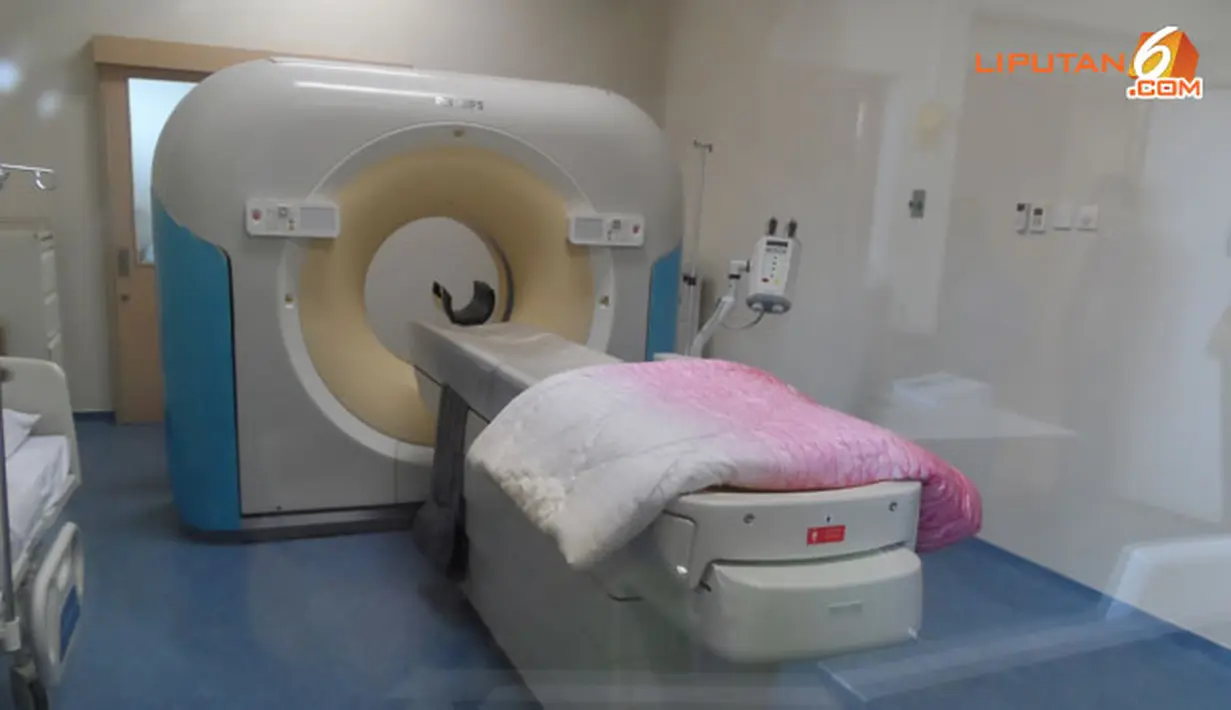 Ruang CT Scan RS Pertamedika Sentul City, Jawa Barat. (Liputan6.com/Aditya Eka Prawira)