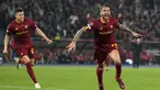 Bek AS Roma Leonardo Spinazzola merayakan gol yang dicetaknya ke gawang Feyenoord pada leg kedua perempat final Liga Europa 2022/2023 di Stadio Olimpico, Jumat (21/4/2023) WIB. (AP Photo/Alessandra Tarantino)