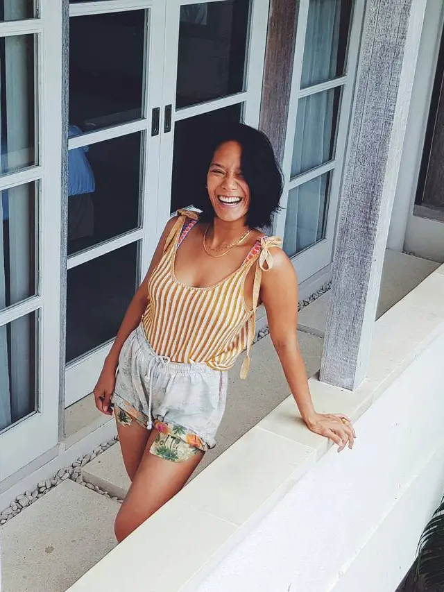 [Bintang] Sensual Eksotis, Ini 5 Outfit Liburan Seru Ala Tara Basro yang Super Fresh