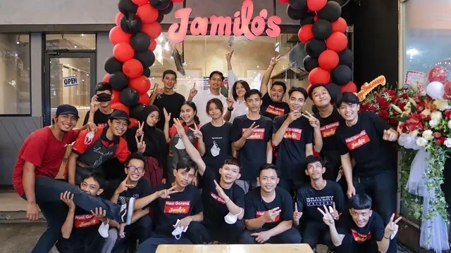 Satu Tahun Merintis, Ini 6 Momen Perayaan Anniversary Bisnis Kuliner Ibnu Jamil