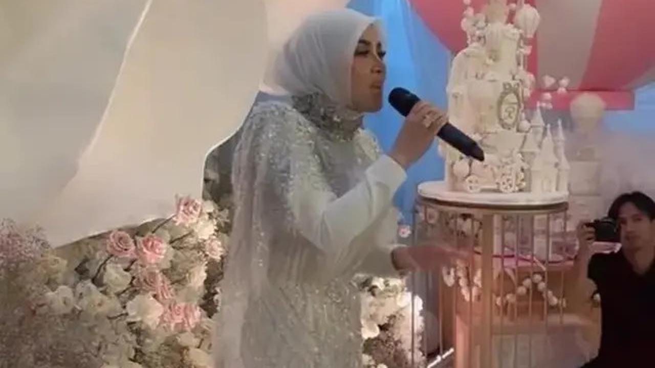 Foto Momen Ulang Tahun Syahrini dan Putrinya yang Jatuh di Tanggal yang Sama, Dirayakan Mewah