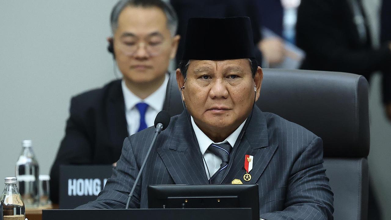 Prabowo Kucurkan Rp5 Triliun untuk Beli 30 Rangkaian KRL Baru: Untuk Rakyat Banyak, Saya Tidak Ragu-Ragu