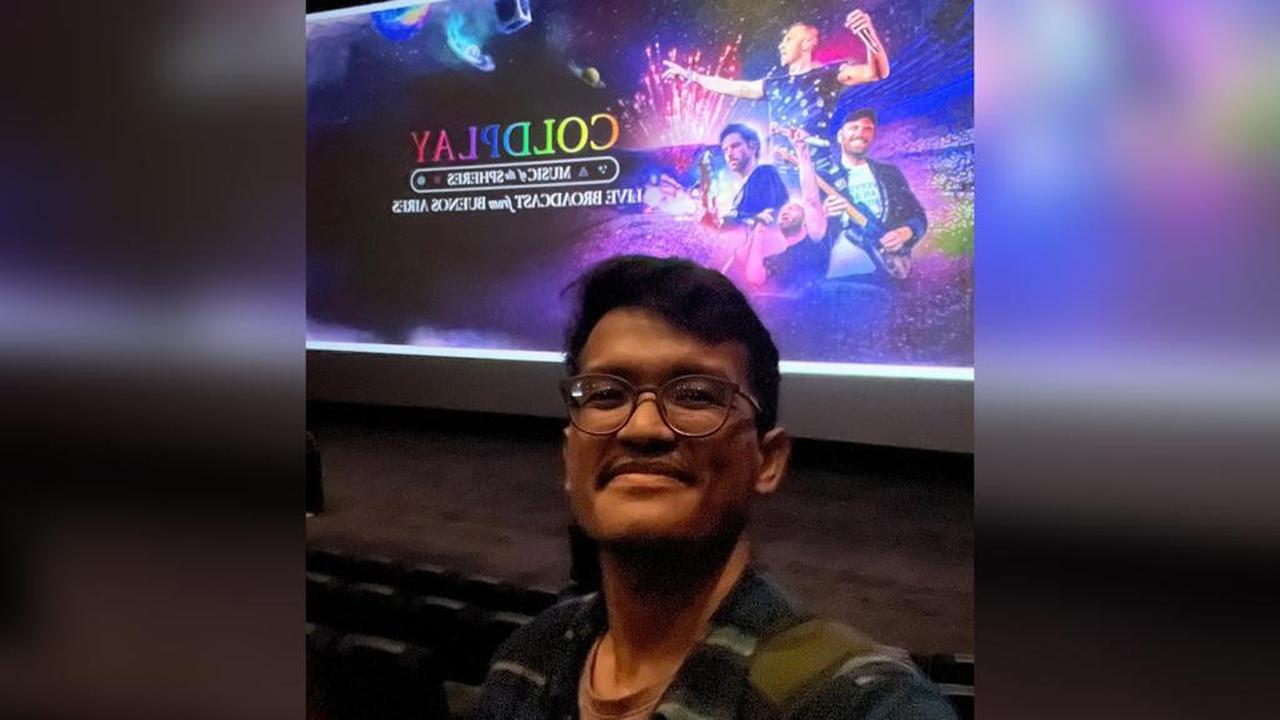 Ahsanul Hikmah atau akrab disapa Alex