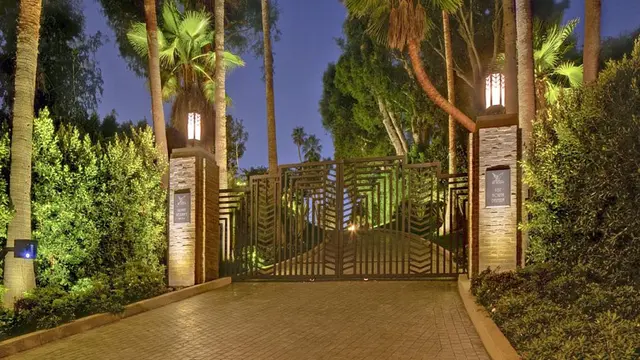 [Bintang] Jeremy Renner