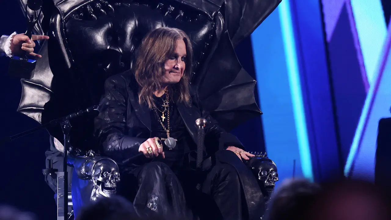 Ozzy Osbourne pada 2024 Rock & Roll Hall of Fame Induction Ceremony. (Dia Dipasupil / GETTY IMAGES NORTH AMERICA / Getty Images via AFP)