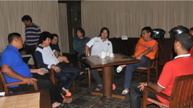 Manajer (Gede Widiade) & Tim pelatih Garuda All Stars Lesu_Zaidan Nazarul 