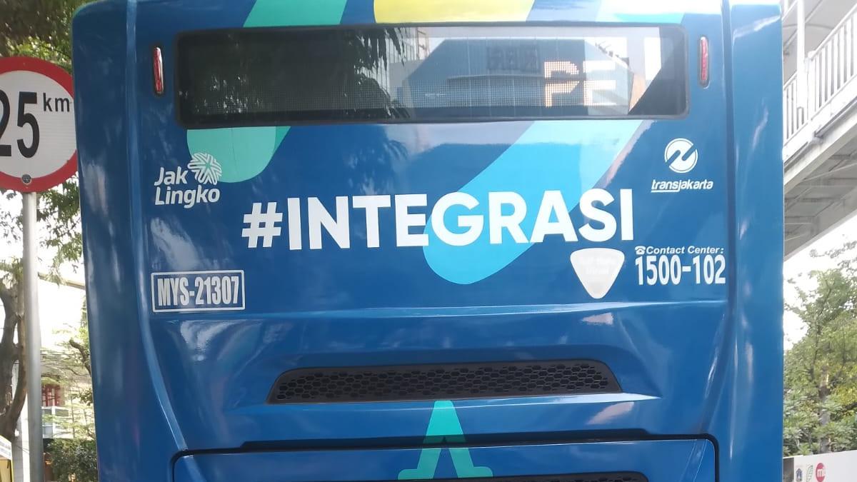 Diduga Salip dari Kiri, Pemotor Terlindas Bus Transjakarta di Sudirman