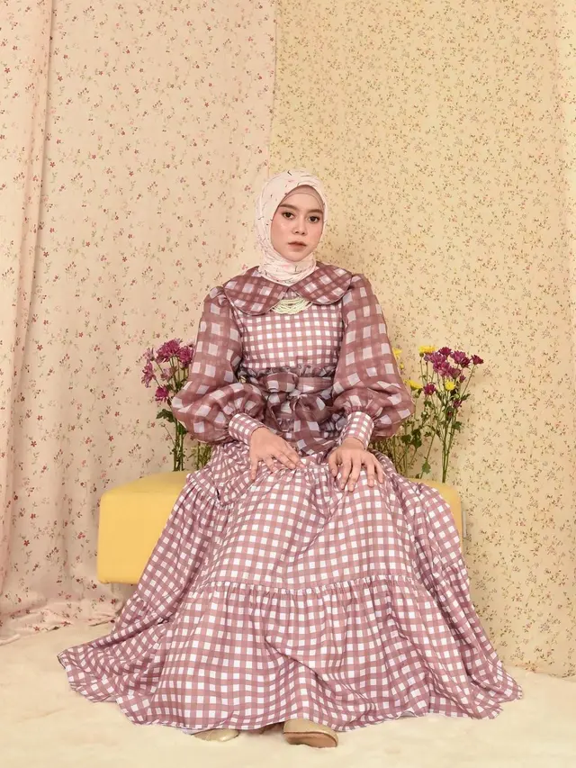 Potret Gaya OOTD Lesty Kejora Bernuansa Pastel, Tampil Stylish. (Sumber: Instagram/lestykejora)