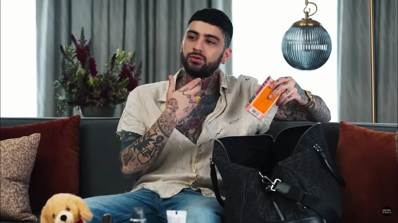 Zayn Malik Sebut Obat Nin Jiom Pei Pa Koa Sebagai Ramuan Khusus Untuk Pita Suaranya