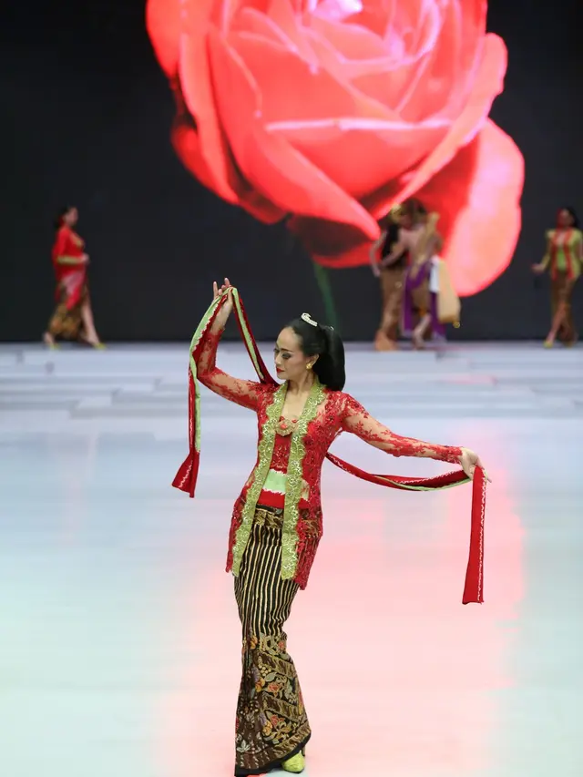 [Bintang] Anne Avantie