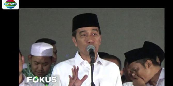 Didampingi Erick Thohir, Jokowi Temui Ribuan Relawan di Stadion Pakansari Bogor